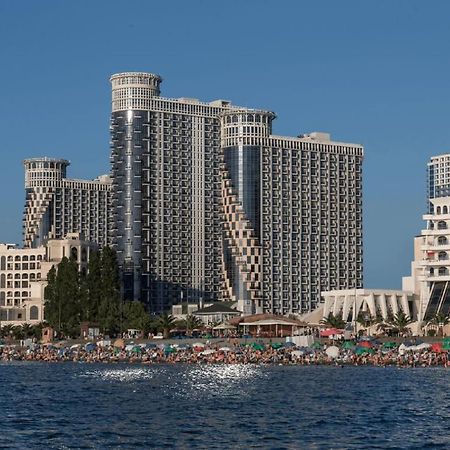 Apartment Orbi Lux Батуми Екстериор снимка