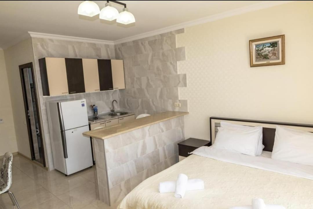 Apartment Orbi Lux Батуми Екстериор снимка