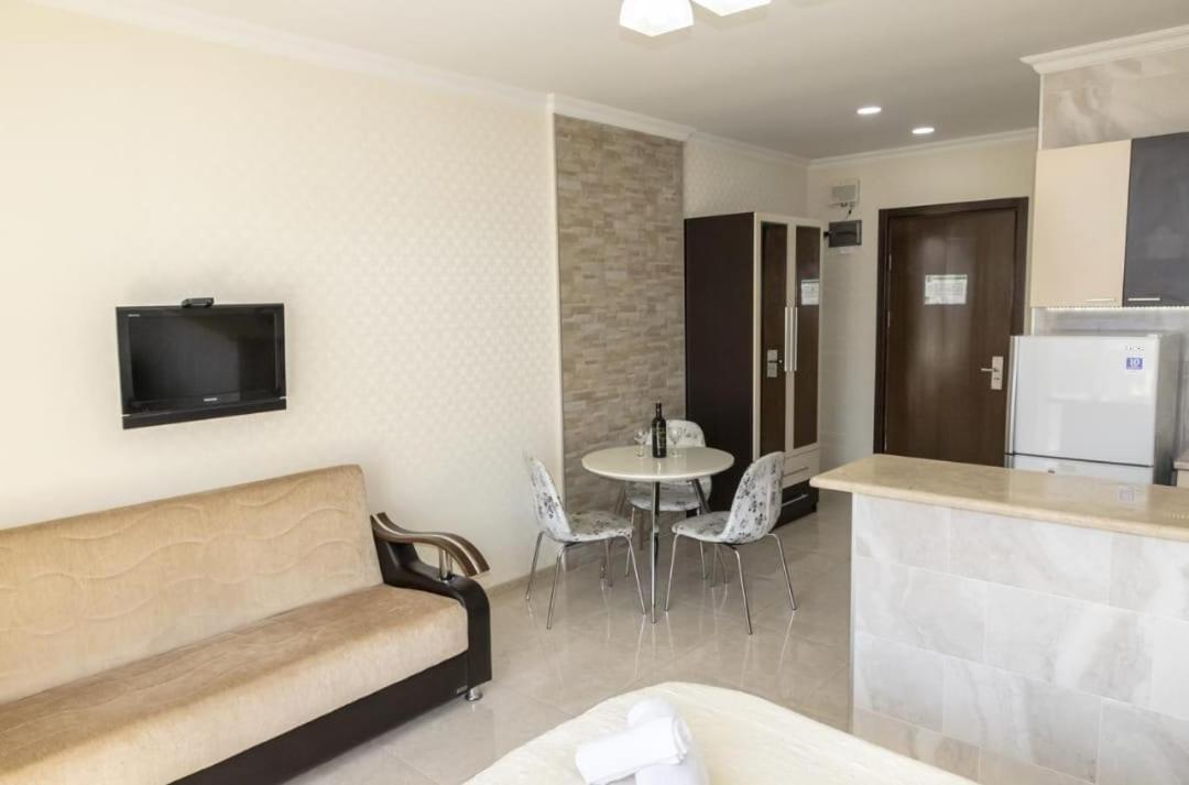Apartment Orbi Lux Батуми Екстериор снимка