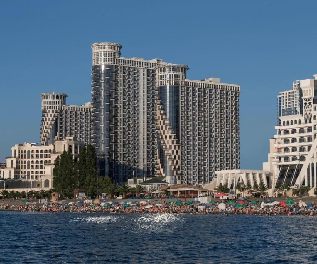 Apartment Orbi Lux Батуми Екстериор снимка